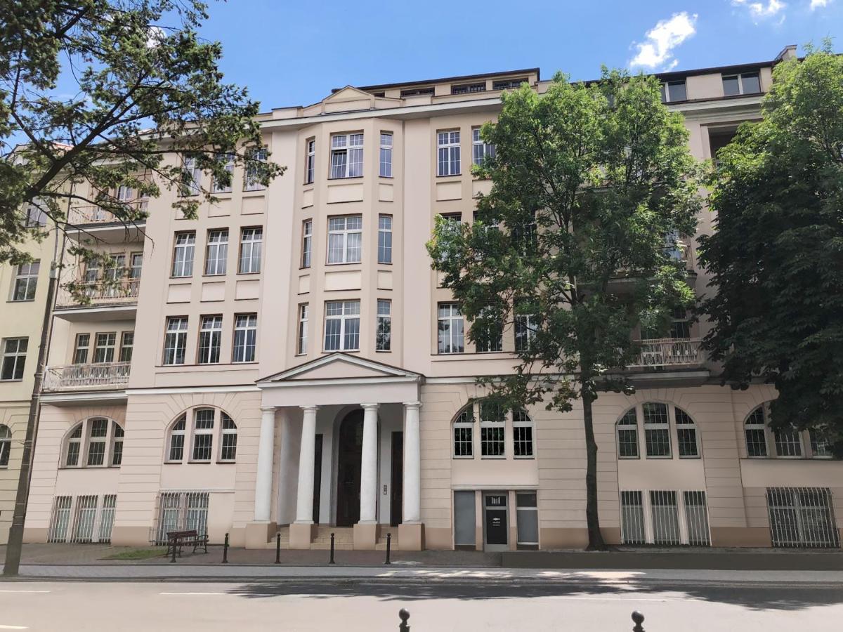 Apartament Aleja 22 Poznań Buitenkant foto