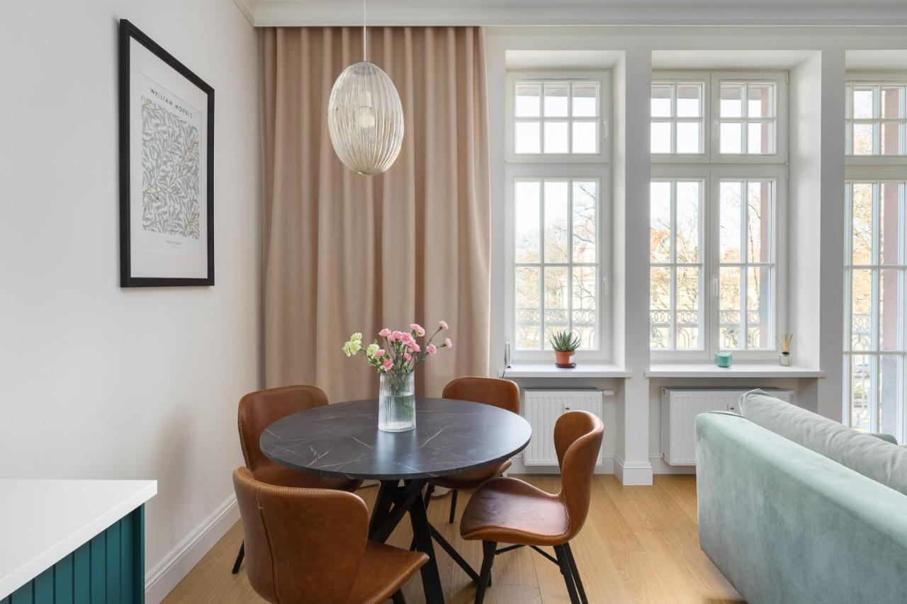 Apartament Aleja 22 Poznań Buitenkant foto